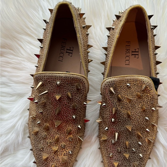 FERUCCI GOLD SPIKES AND CRYSTAL LOAFER SIZE 9 PROM WEDDING SHOES SLIPPERS - Picture 3 of 4